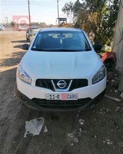 نيسان قاشقاي